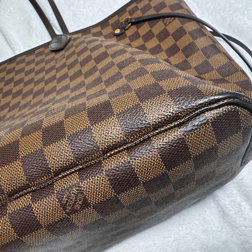 AUTH Louis Vuitton Neverfull GM Damier - Picture 9 of 16